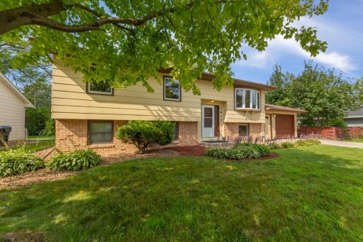 2412 E Main Street, Mankato, MN 56001