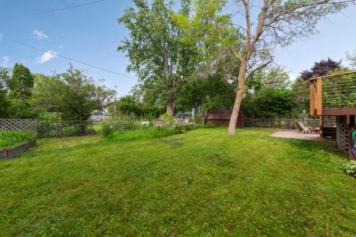 2412 E Main Street, Mankato, MN 56001