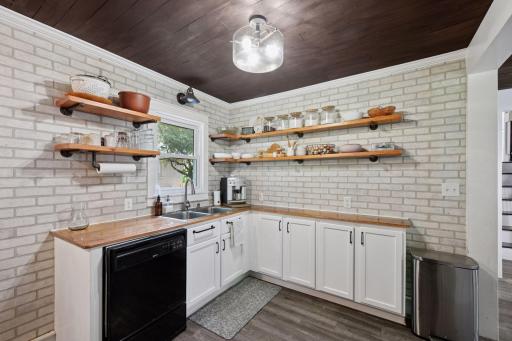 504 Angel Avenue SW, Watertown, MN 55388