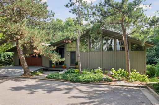 3325 W 34 1/2 Street, Minneapolis, MN 55416