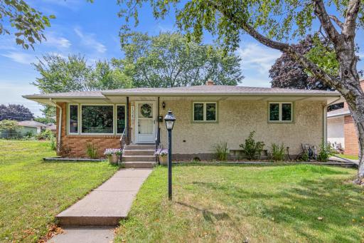 1325 Calumet Avenue, Saint Paul, MN 55118
