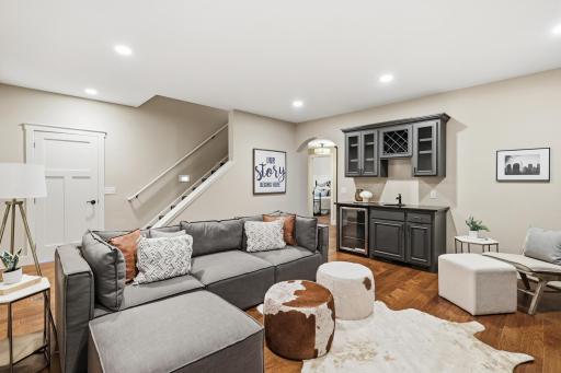 16926 Dynamic Drive, Lakeville, MN 55044