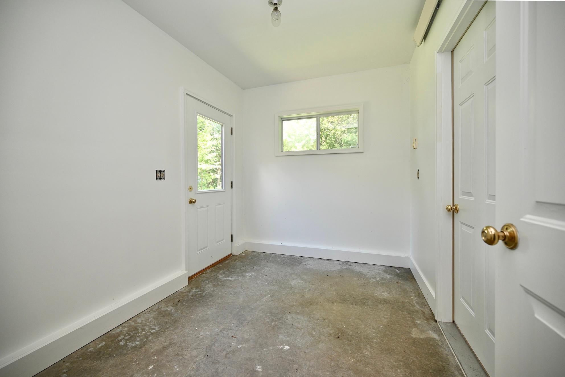 12 Craft or Flex Room I.jpg