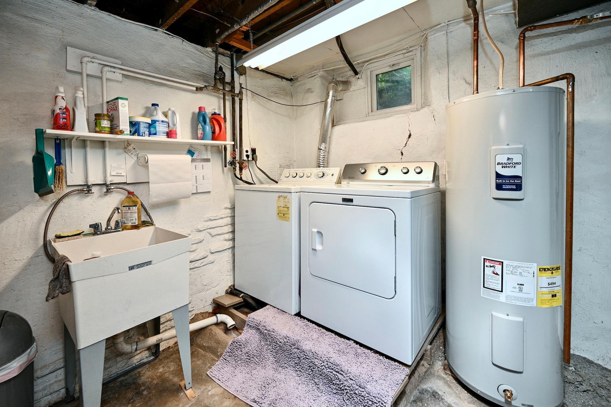 23 LL Laundry Area.jpg