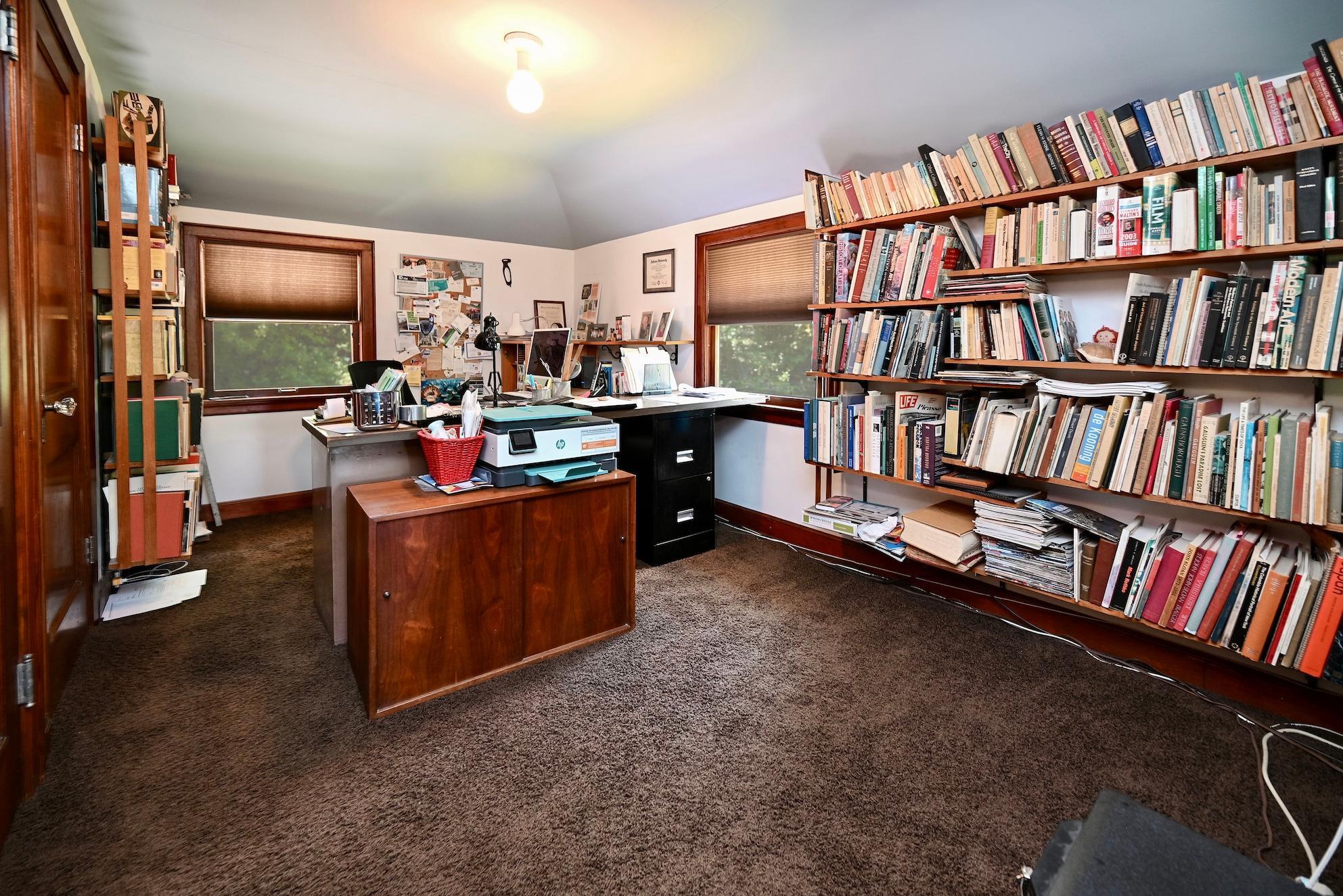 16 UL Primary Bedroom II.jpg