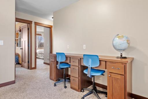 857 Oakmont Lane, Waconia, MN 55387