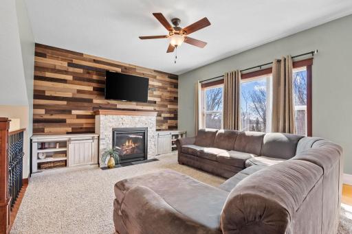 857 Oakmont Lane, Waconia, MN 55387