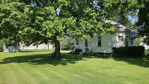 316 Garfield Street S, Beardsley, MN 56211
