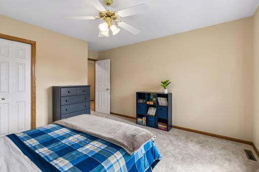 3865 N Ridge Drive, Saint Paul, MN 55123