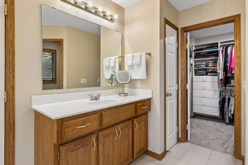 3865 N Ridge Drive, Saint Paul, MN 55123