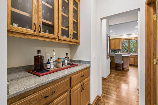 3865 N Ridge Drive, Saint Paul, MN 55123
