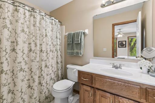 3865 N Ridge Drive, Saint Paul, MN 55123