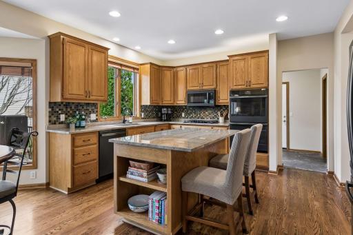 3865 N Ridge Drive, Saint Paul, MN 55123