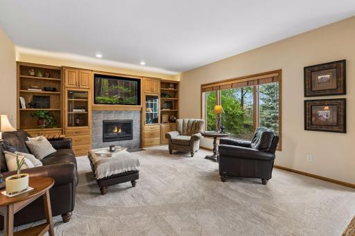 3865 N Ridge Drive, Saint Paul, MN 55123