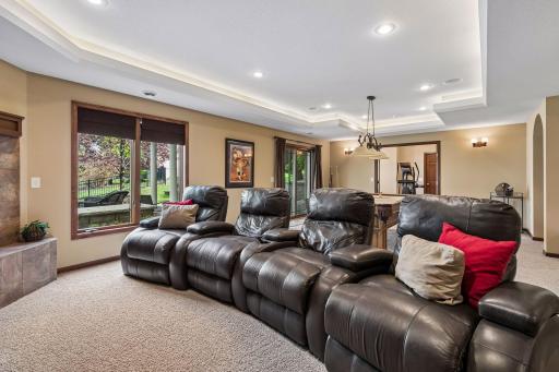 3865 N Ridge Drive, Saint Paul, MN 55123