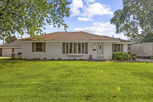 Vivid Spaces_9225 Bloomington Ave S_01.JPG