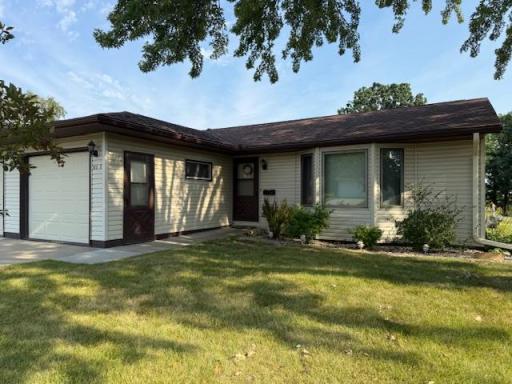813 Sprague Street N, 2, Caledonia, MN 55921