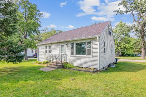 6598 Oak Street, North Branch, MN 55056