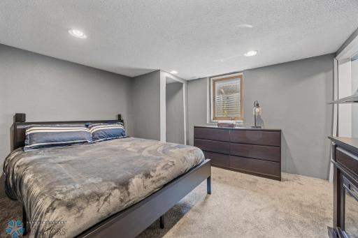 Bedroom lower.jpg