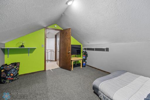 Bed three door.jpg