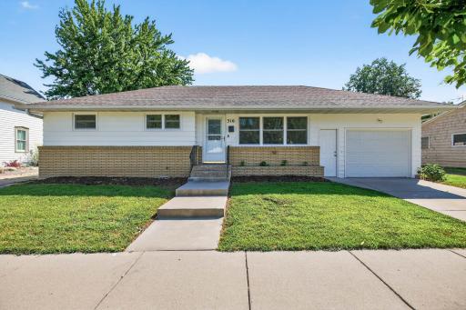 316 N Cedar Street, Chaska, MN 55318
