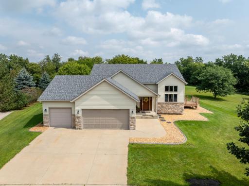 5071 Manor Brook Drive NW, Rochester, MN 55901