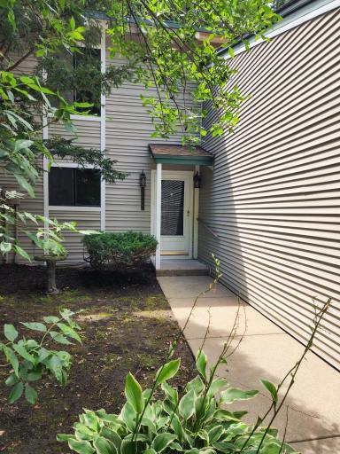 15849 27th Avenue N, Minneapolis, MN 55447