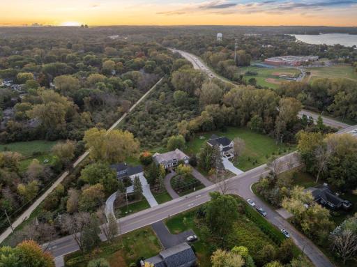 Steps away from the Luce Line Regional Trail; quick walk or drive into the charming lakeside area of Wayzata