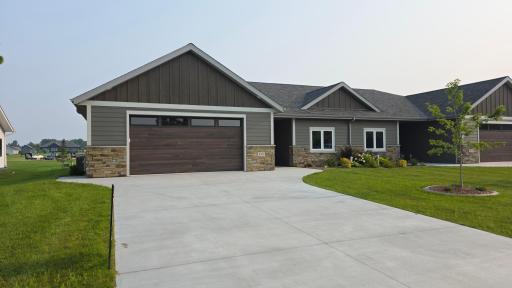 830 Lake Forest Circle, Detroit Lakes, MN 56501