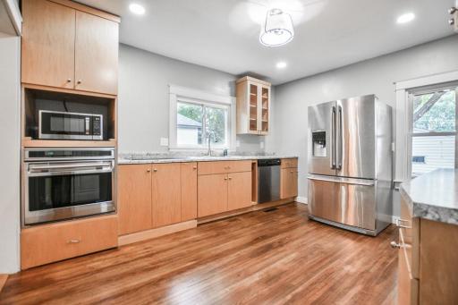894 Randolph Avenue, Saint Paul, MN 55102