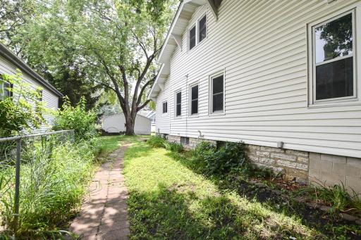 894 Randolph Avenue, Saint Paul, MN 55102