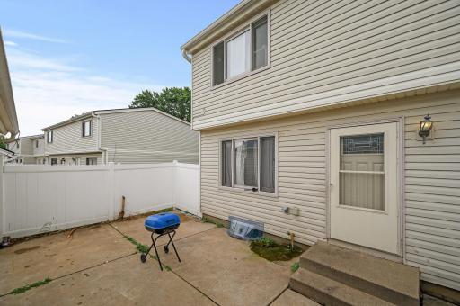 7676 Hampshire Avenue N, Brooklyn Park, MN 55428