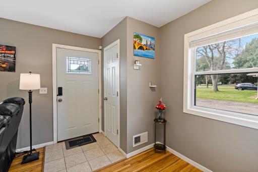 6716 68th Avenue N, Minneapolis, MN 55428