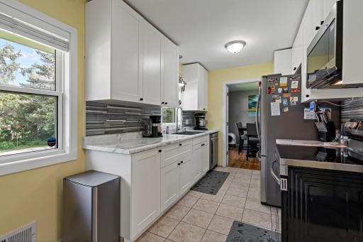 6716 68th Avenue N, Minneapolis, MN 55428