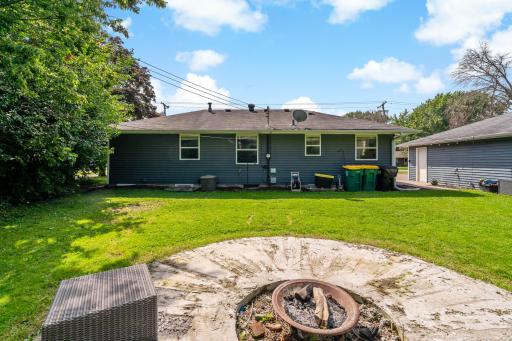 6716 68th Avenue N, Minneapolis, MN 55428