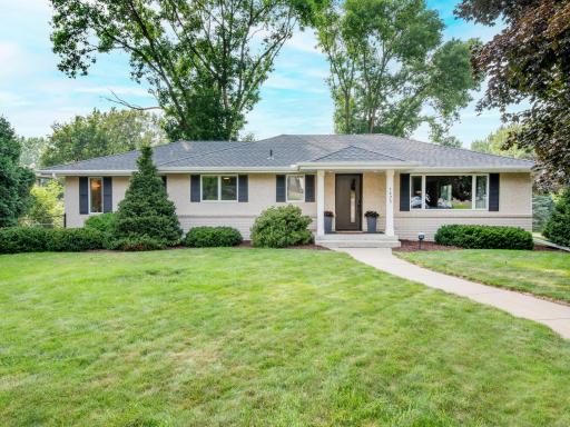 1475 Somerset Court, Saint Paul, MN 55118