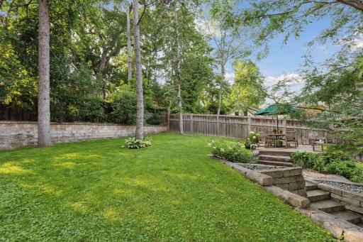 Yard can be seen directly from the kitchen