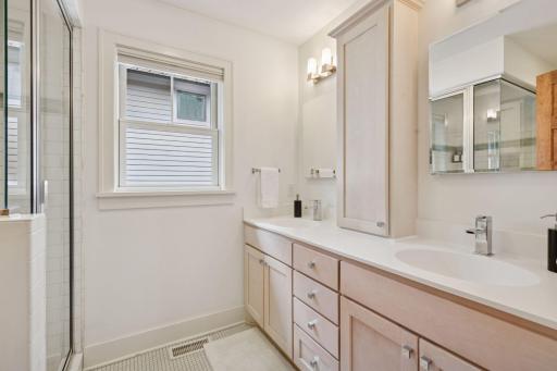 4416 Thomas Avenue S, Minneapolis, MN 55410