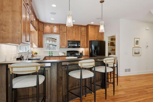 4416 Thomas Avenue S, Minneapolis, MN 55410