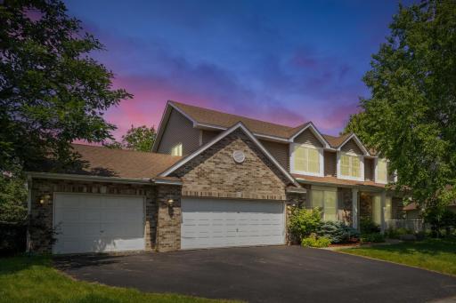 This beautiful home is located close to beautiful parks, walking trails, schools as well as nearby shopping, dining, and major highways.