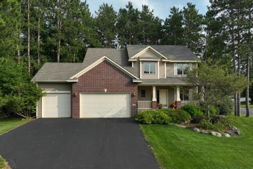 565 Pleasant Drive, Prescott, WI 54021