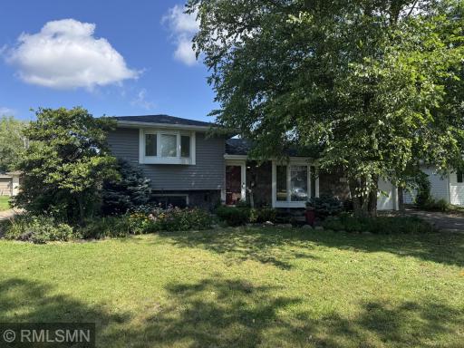 2299 16th Avenue E, Saint Paul, MN 55109