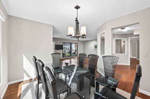 2025, 3020 SAM #25, Sunlit View of Dining Room Area.jpg