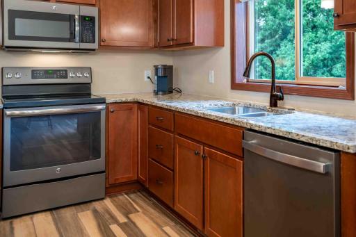 16989 W Side Drive, Prior Lake, MN 55372
