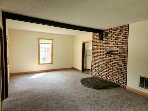 Living Dining Area 2.jpg