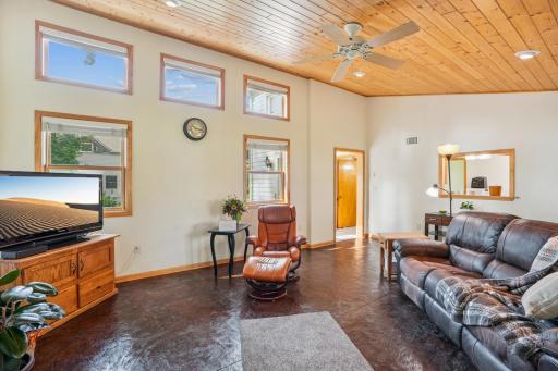 606 6th Street N, Hudson, WI 54016