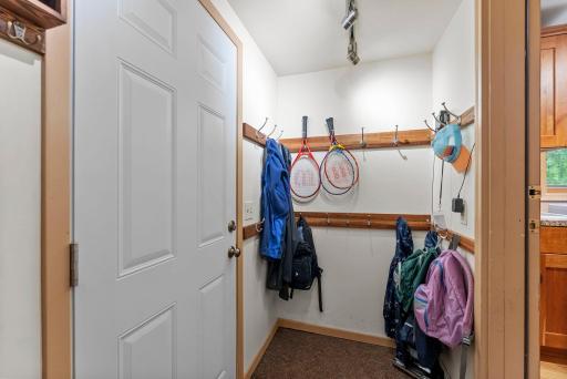 49-web-or-mls-851 Lincolntown Ave-146.jpg