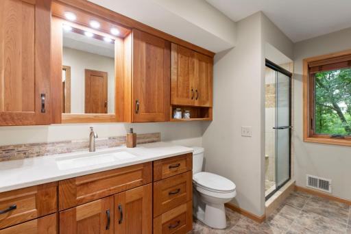 67-web-or-mls-851 Lincolntown Ave-212.jpg