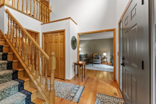 851 Lincolntown Avenue, Mahtomedi, MN 55115