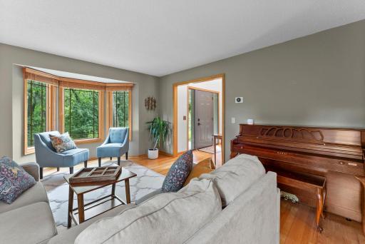851 Lincolntown Avenue, Mahtomedi, MN 55115